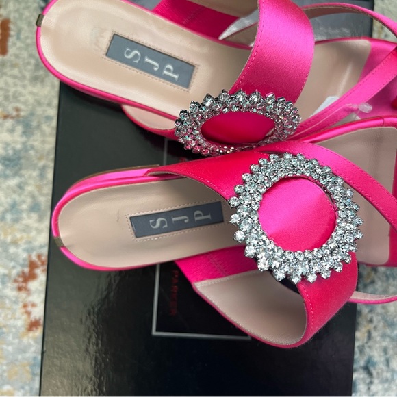 🔖SJP By Sarah Jessica Parker Jinx Embellished Toe Ring Sandals Pink Candy Stain - Picture 7 of 9